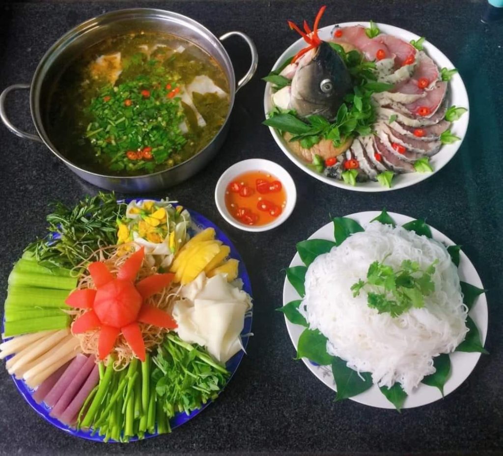 cá chép nấu măng chua